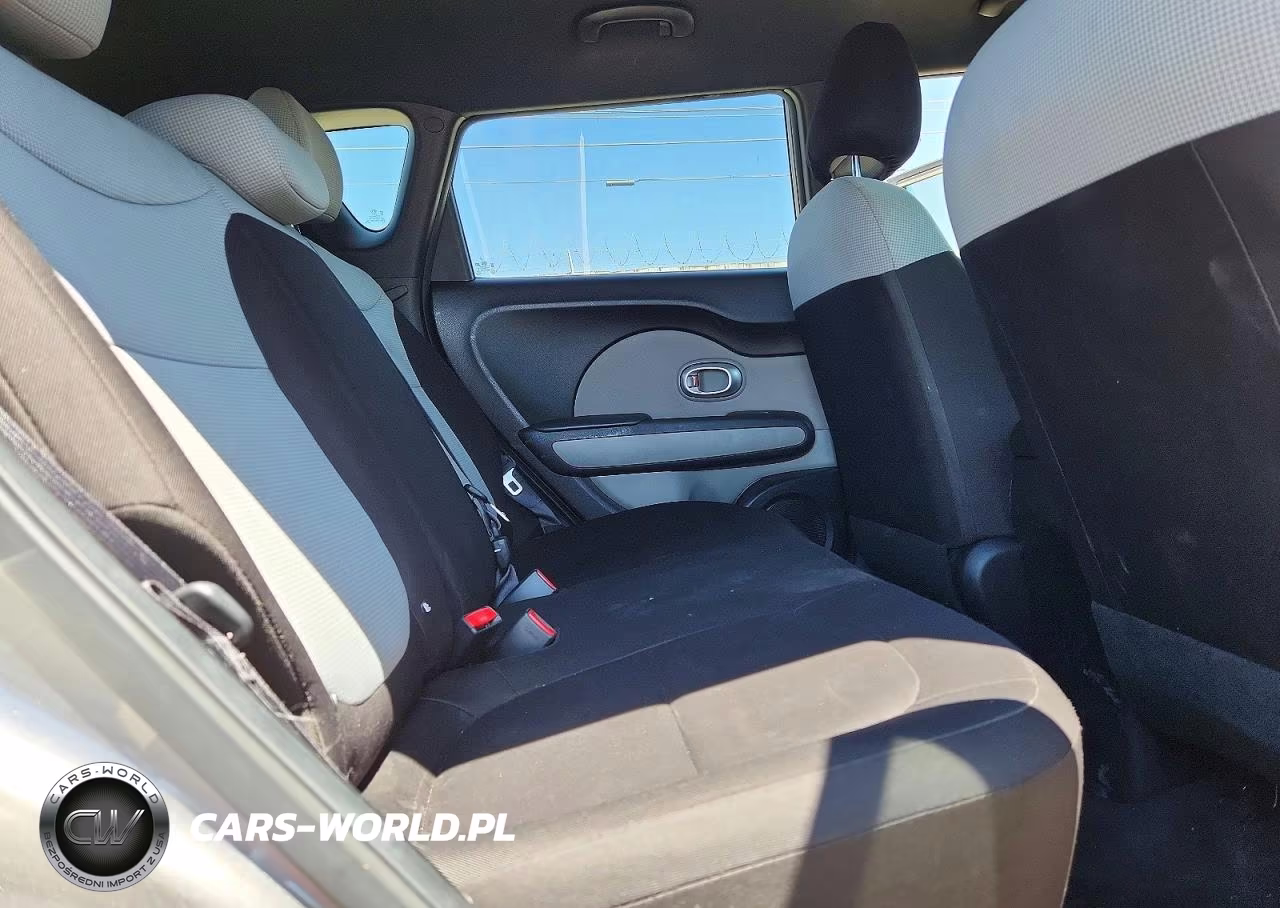 2018 Kia Soul Base VIN:KNDJN2A22J7602439 - 11
