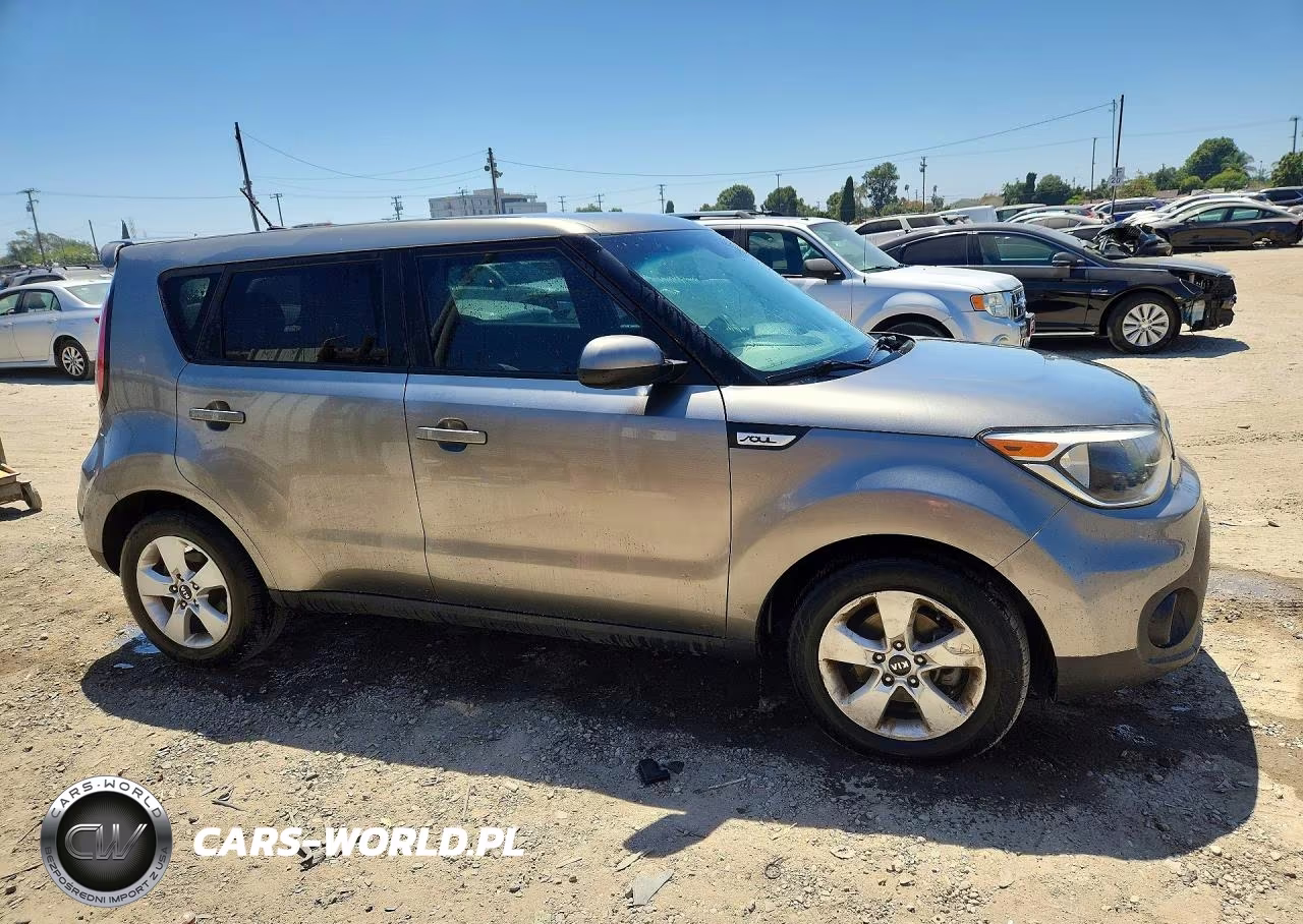 2018 Kia Soul Base VIN:KNDJN2A22J7602439 - 4