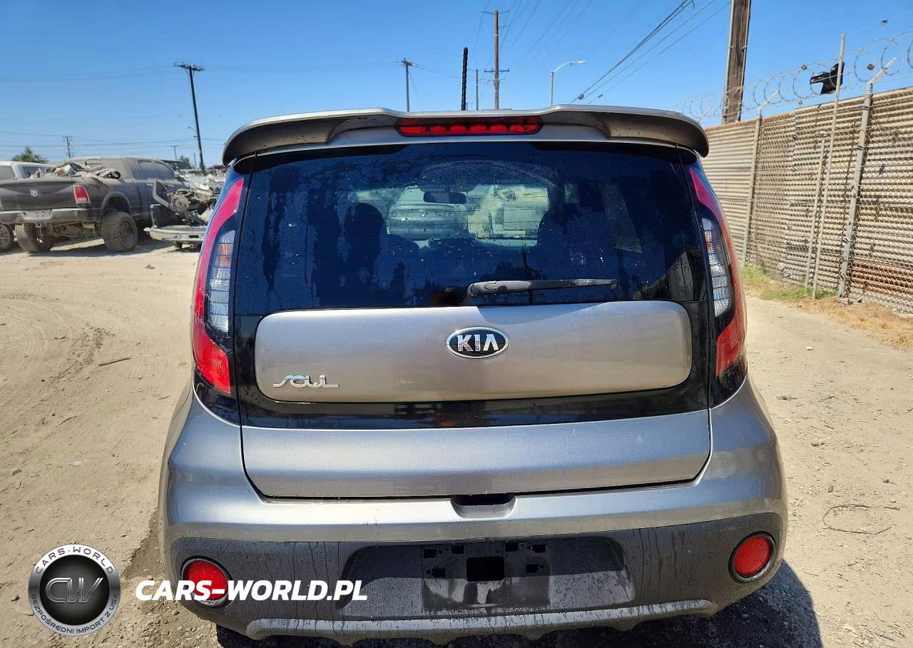 2018 Kia Soul Base VIN:KNDJN2A22J7602439 - 6