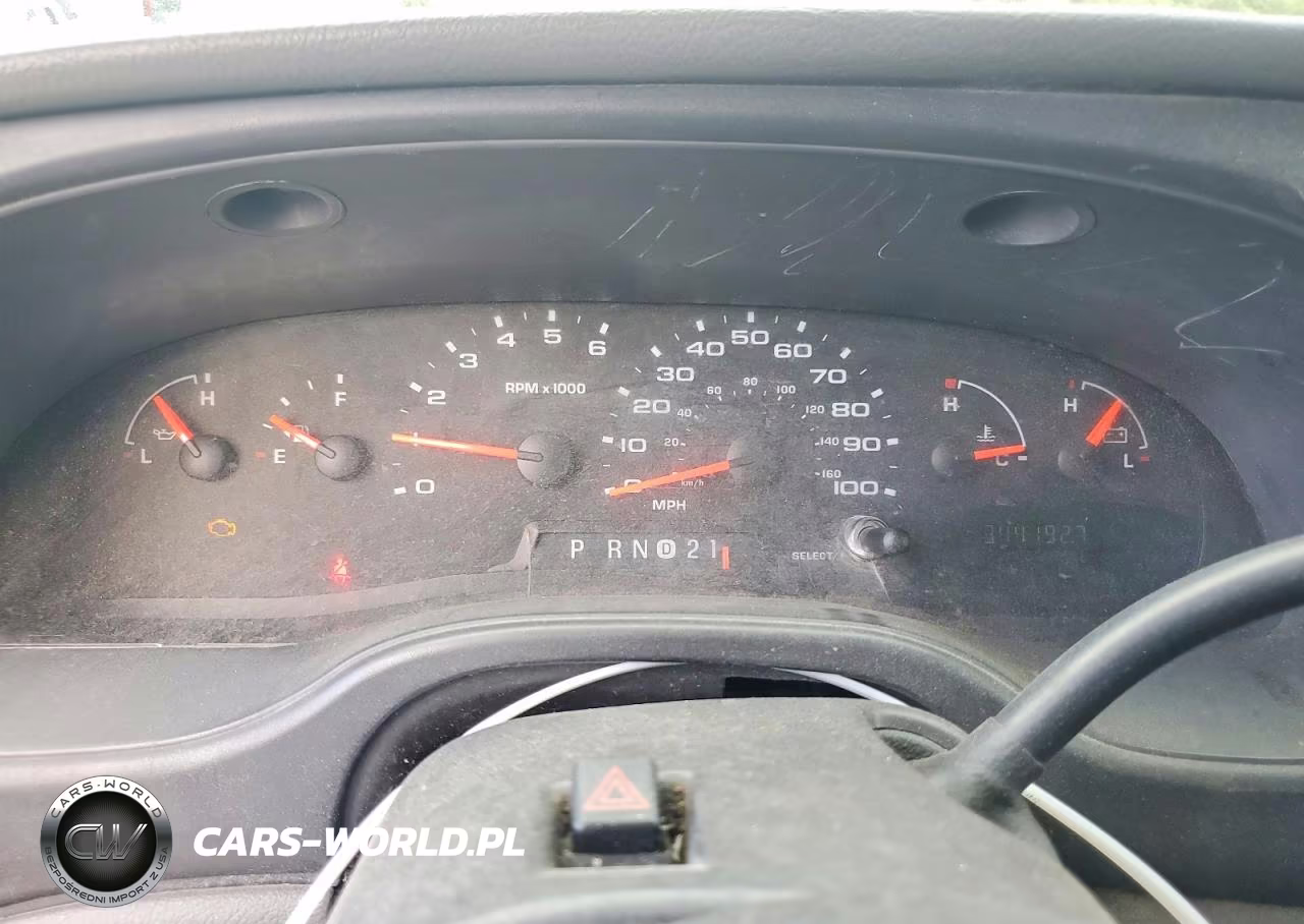 2007 Ford E250 Delivery Van VIN:1FTNE24W07DB00376 - 9