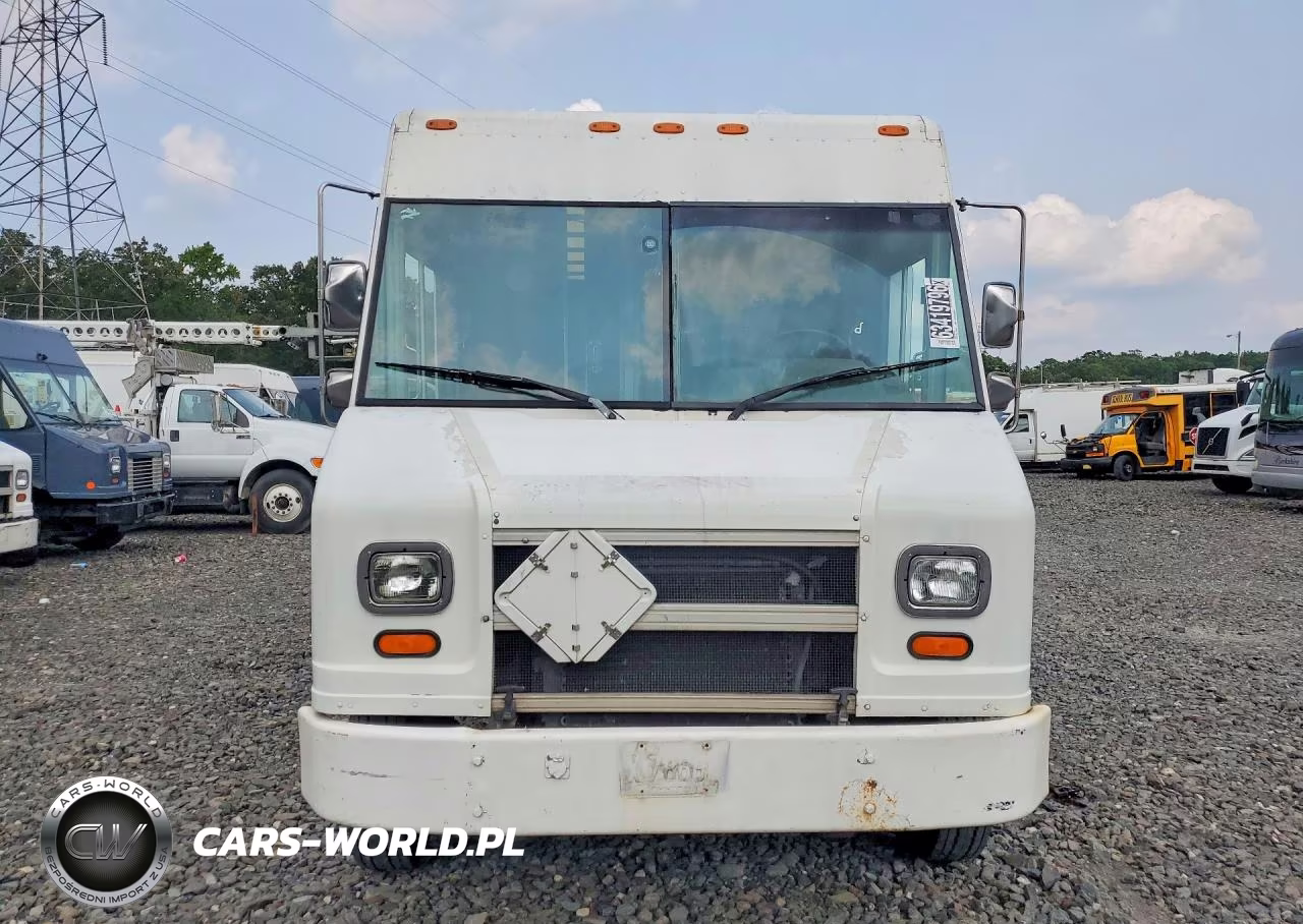 2001 Freightliner Mt45G Chassis Delivery Truck VIN:4UZAANBW91CH53380 - 5