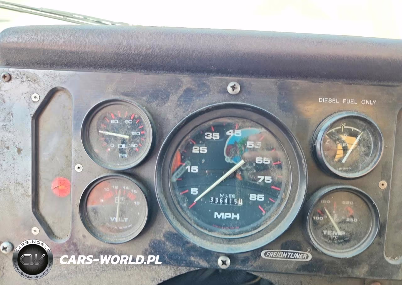 2001 Freightliner Mt45G Chassis Delivery Truck VIN:4UZAANBW91CH53380 - 9