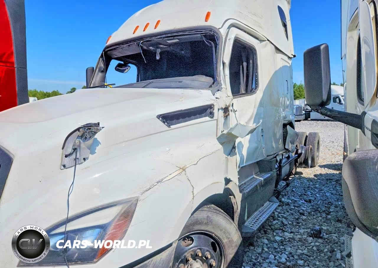 2026 Freightliner Cascadia 126 Semi Truck VIN:3AKJHHDR4TSWP4656 - 13