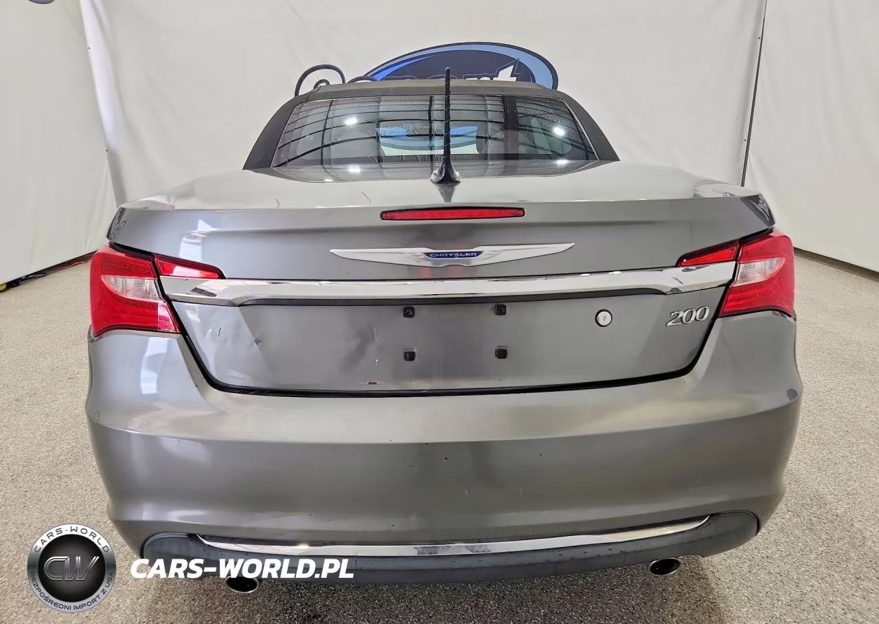 2013 Chrysler 200 Touring VIN:1C3BCBEGXDN755557 - 6