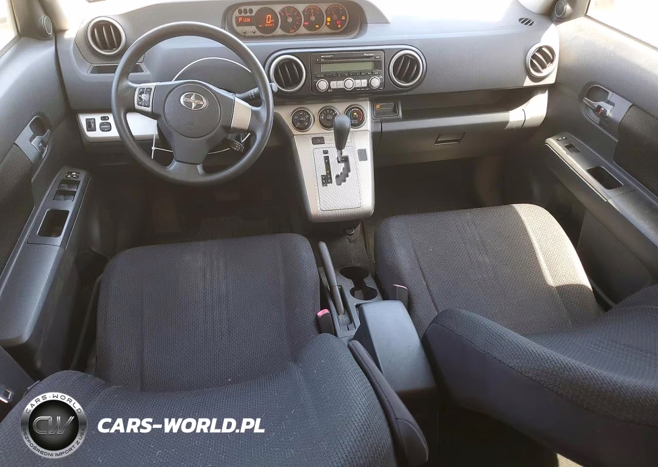 2008 Scion Xb Base VIN:JTLKE50EX81003713 - 8