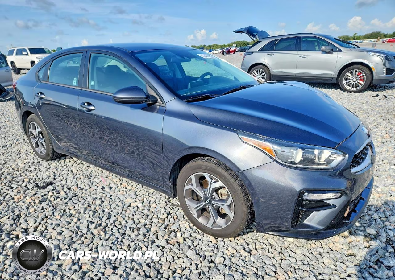 2021 Kia Forte Lxs VIN:3KPF24AD4ME359247 - 4