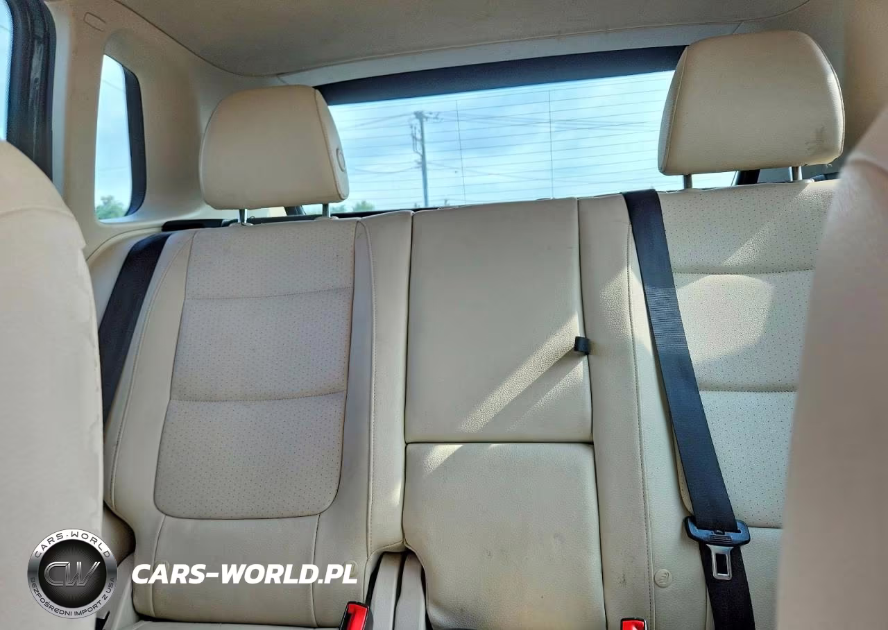 2013 Volkswagen Tiguan S VIN:WVGBV7AX5DW556916 - 10