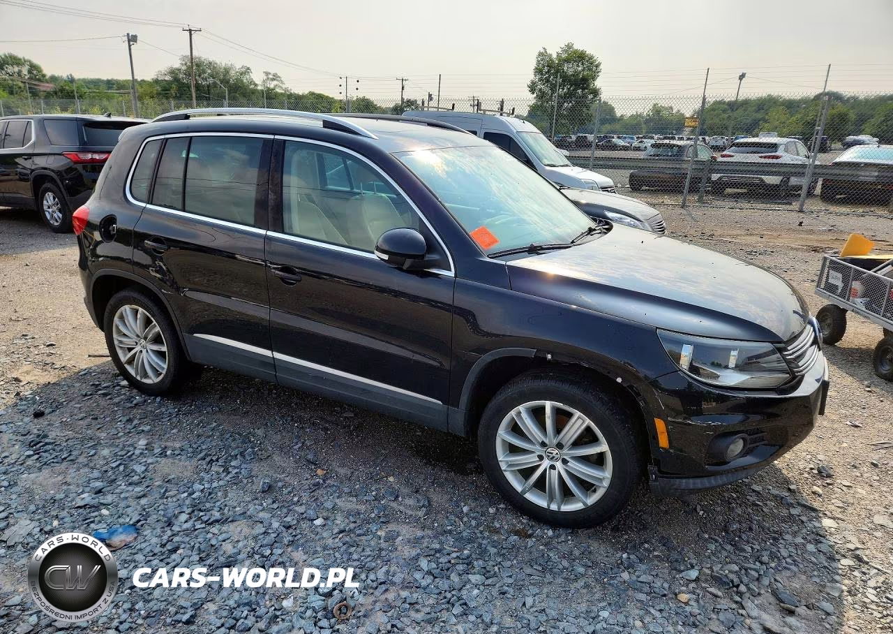 2013 Volkswagen Tiguan S VIN:WVGBV7AX5DW556916 - 4