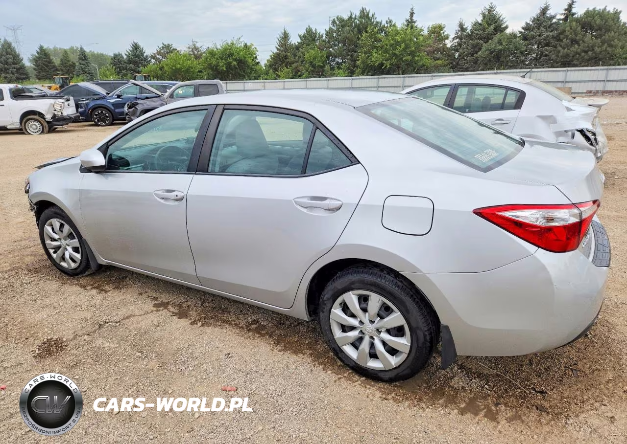 2015 Toyota Corolla Le VIN:5YFBURHE9FP359363 - 2
