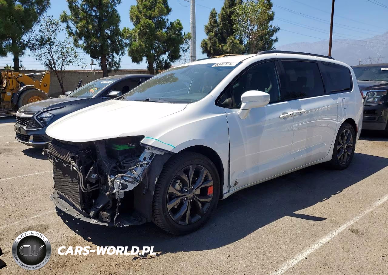 2018 Chrysler Pacifica Touring L