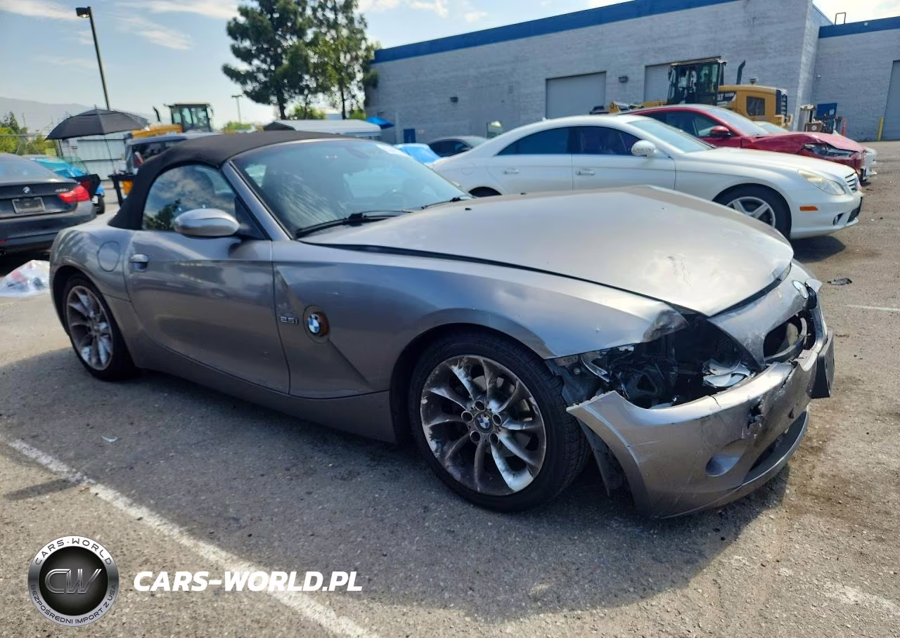 2004 BMW Z4 2.5 VIN:4USBT33524LS50752 - 4