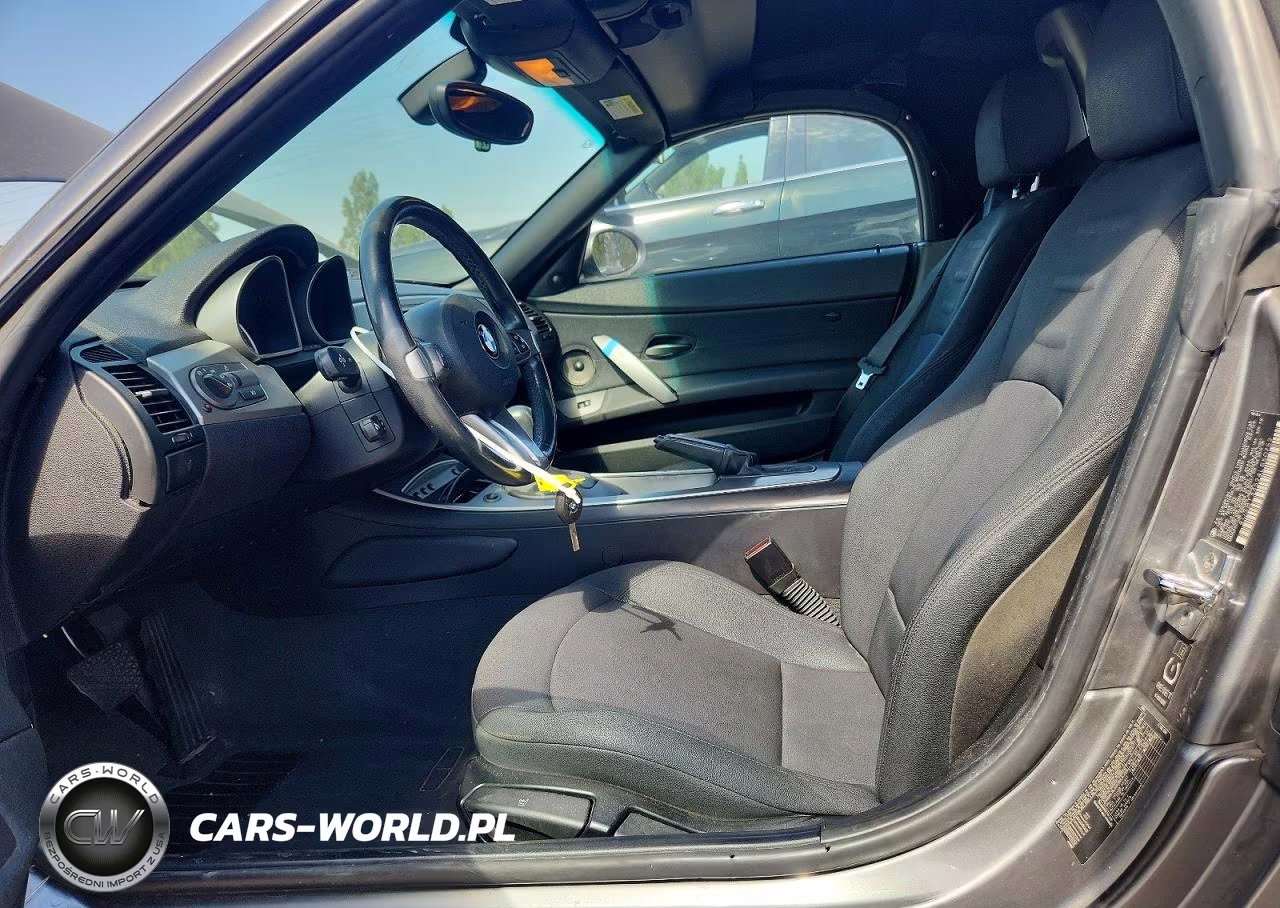 2004 BMW Z4 2.5 VIN:4USBT33524LS50752 - 7