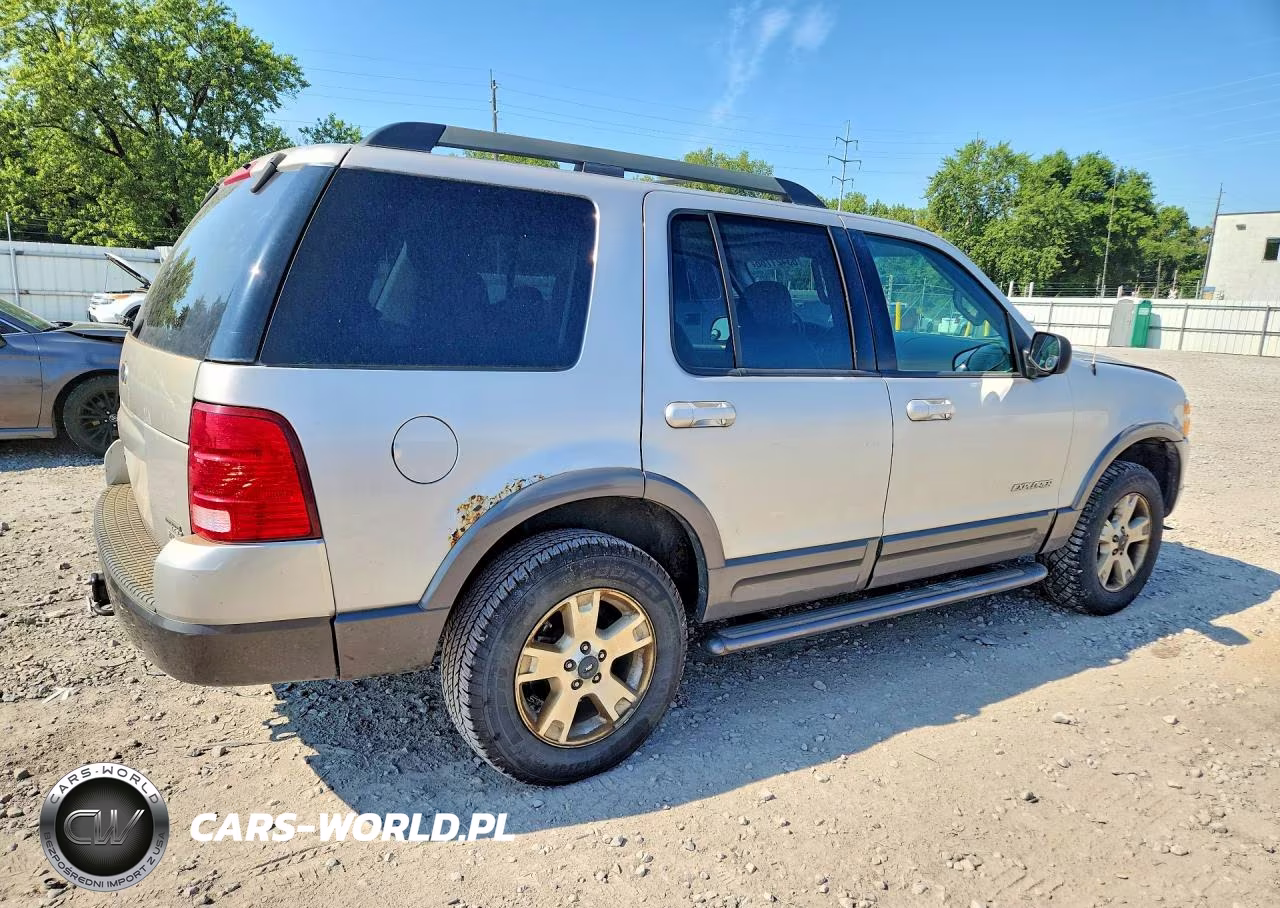 2005 Ford Explorer Xlt VIN:1FMZU73KX5UA54483 - 3