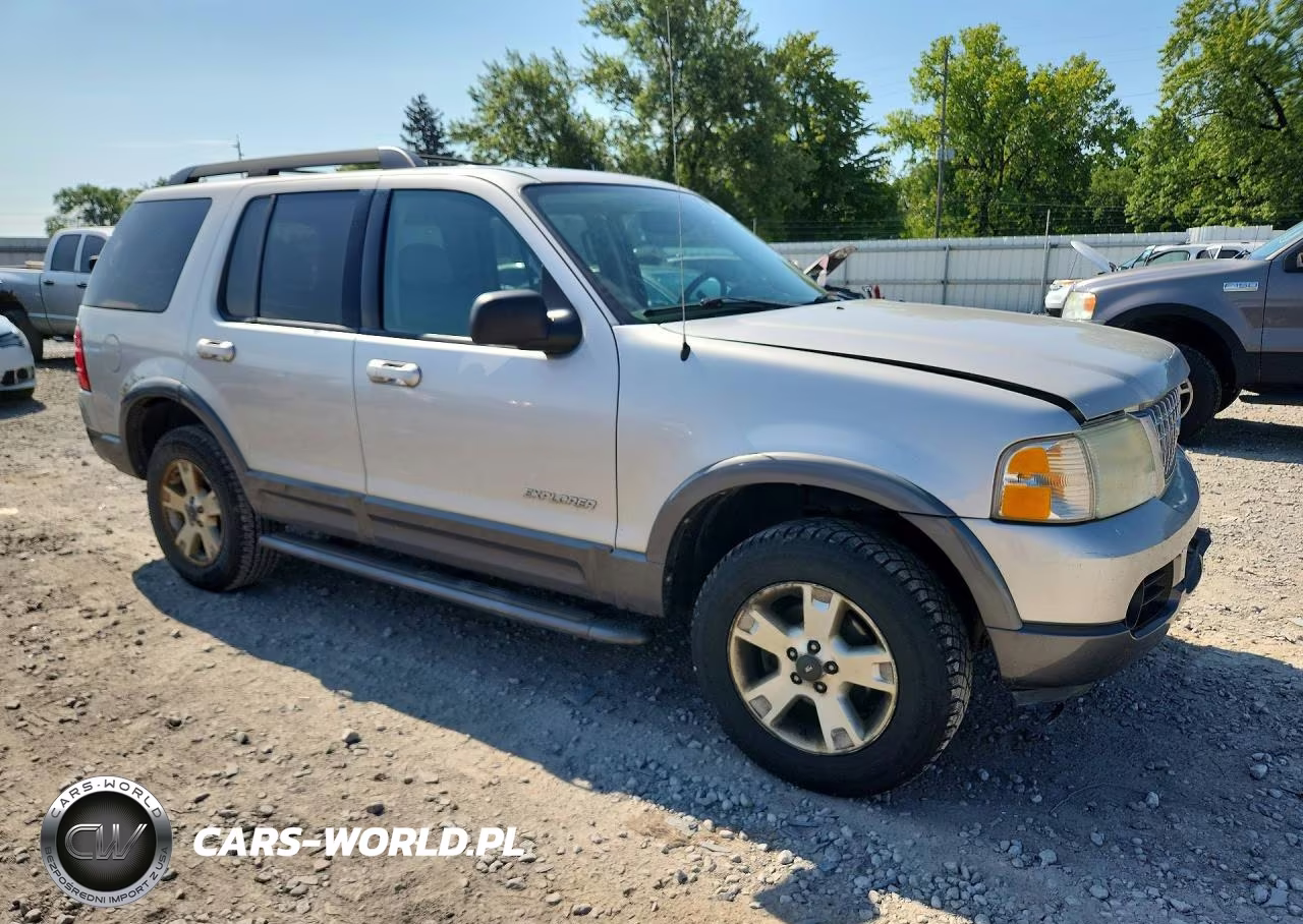 2005 Ford Explorer Xlt VIN:1FMZU73KX5UA54483 - 4