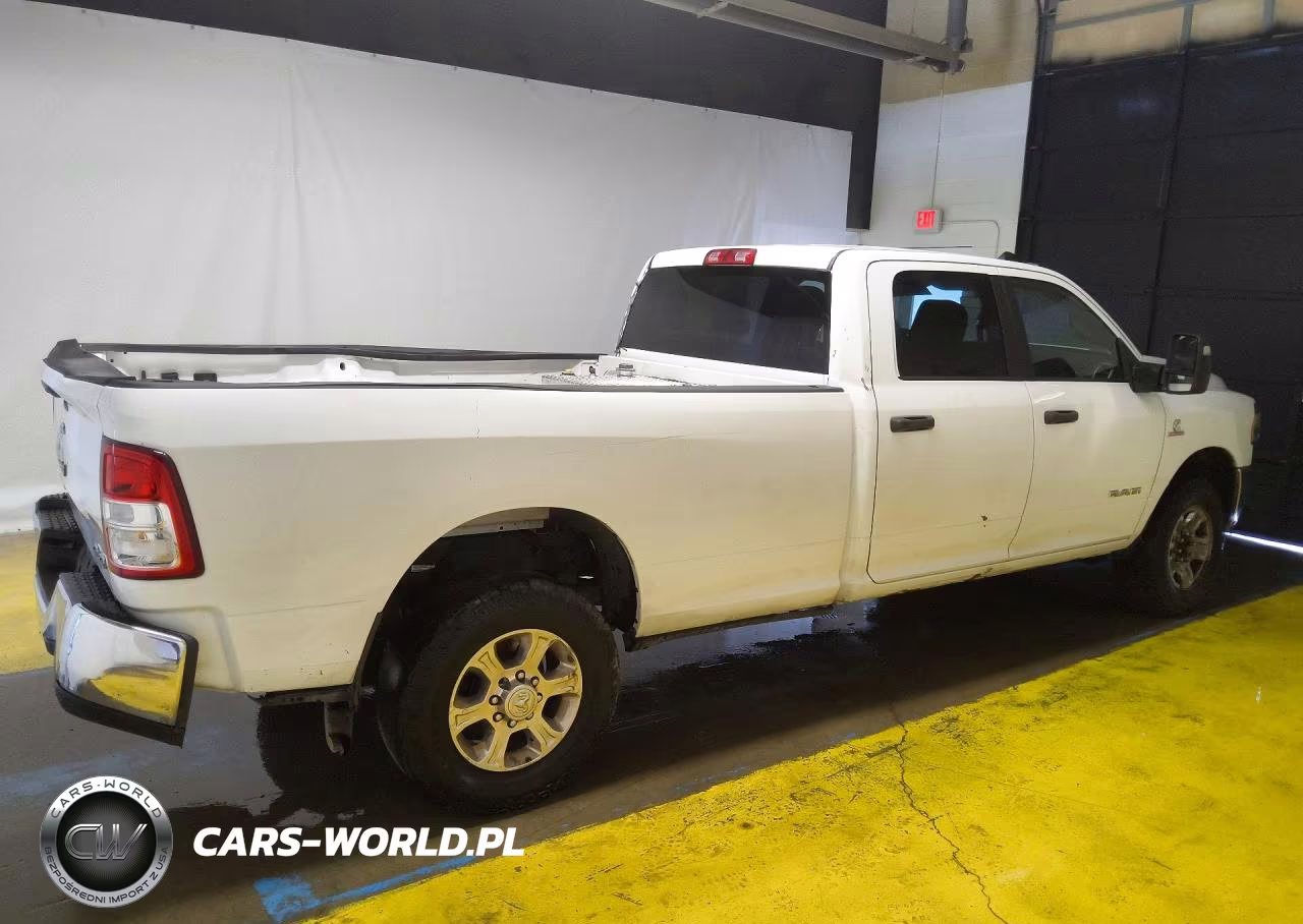 2023 Ram 3500 Big Horn VIN:3C63R3HL2PG660427 - 3