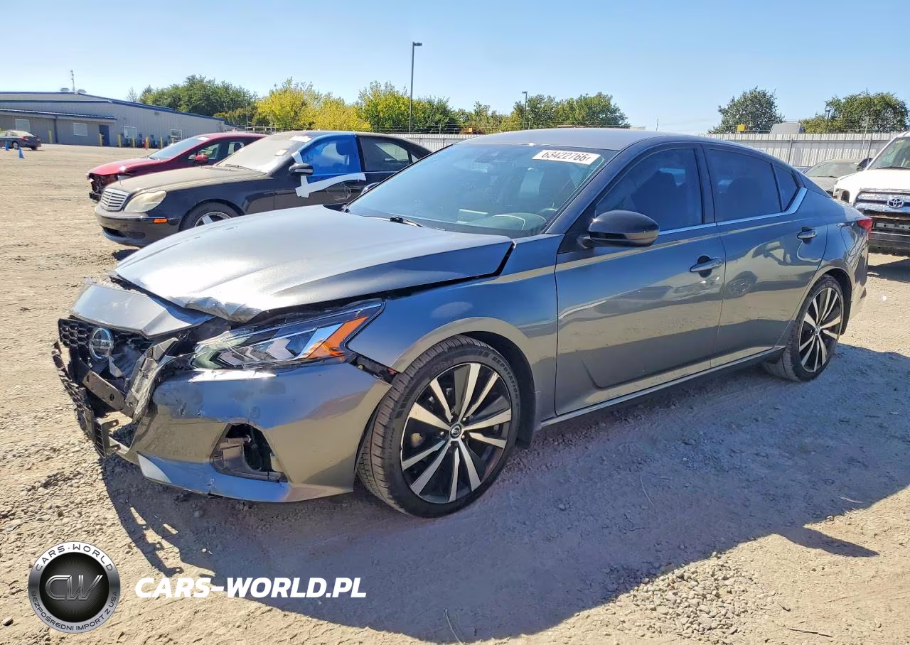 2020 Nissan Altima