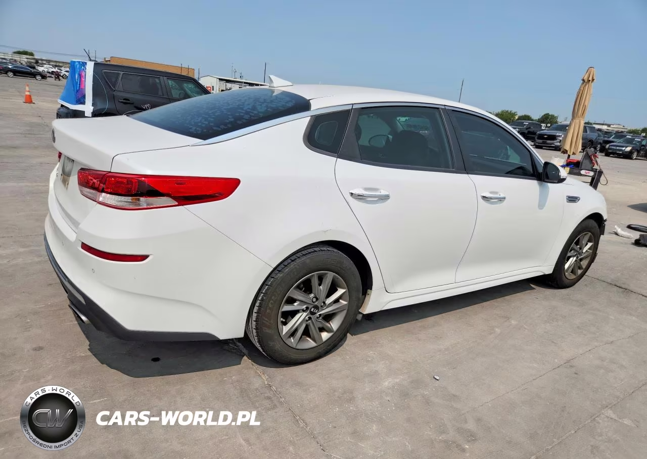 2019 Kia Optima Lx VIN:5XXGT4L33KG319039 - 3