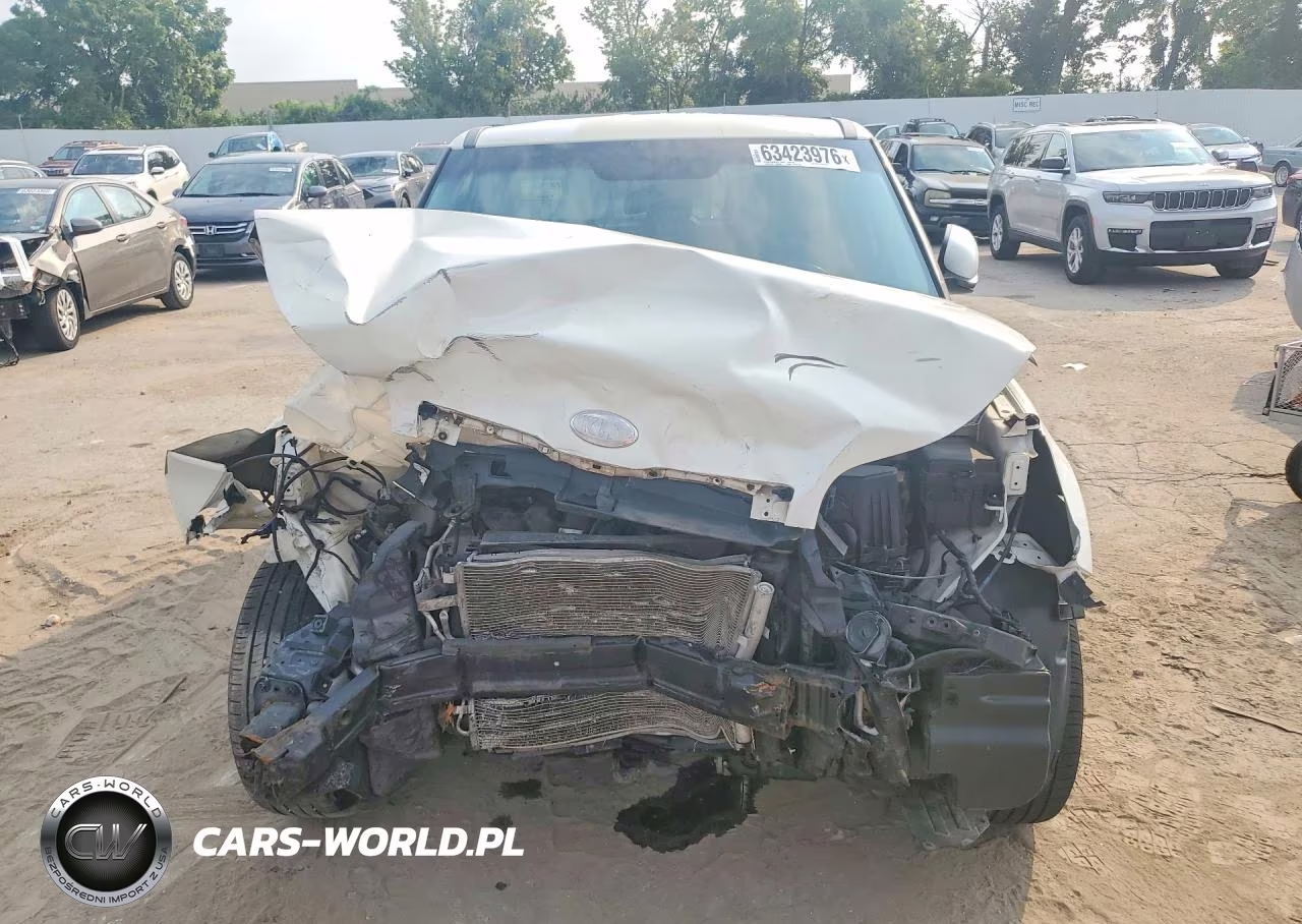 2014 Kia Soul + VIN:KNDJP3A50E7007914 - 5