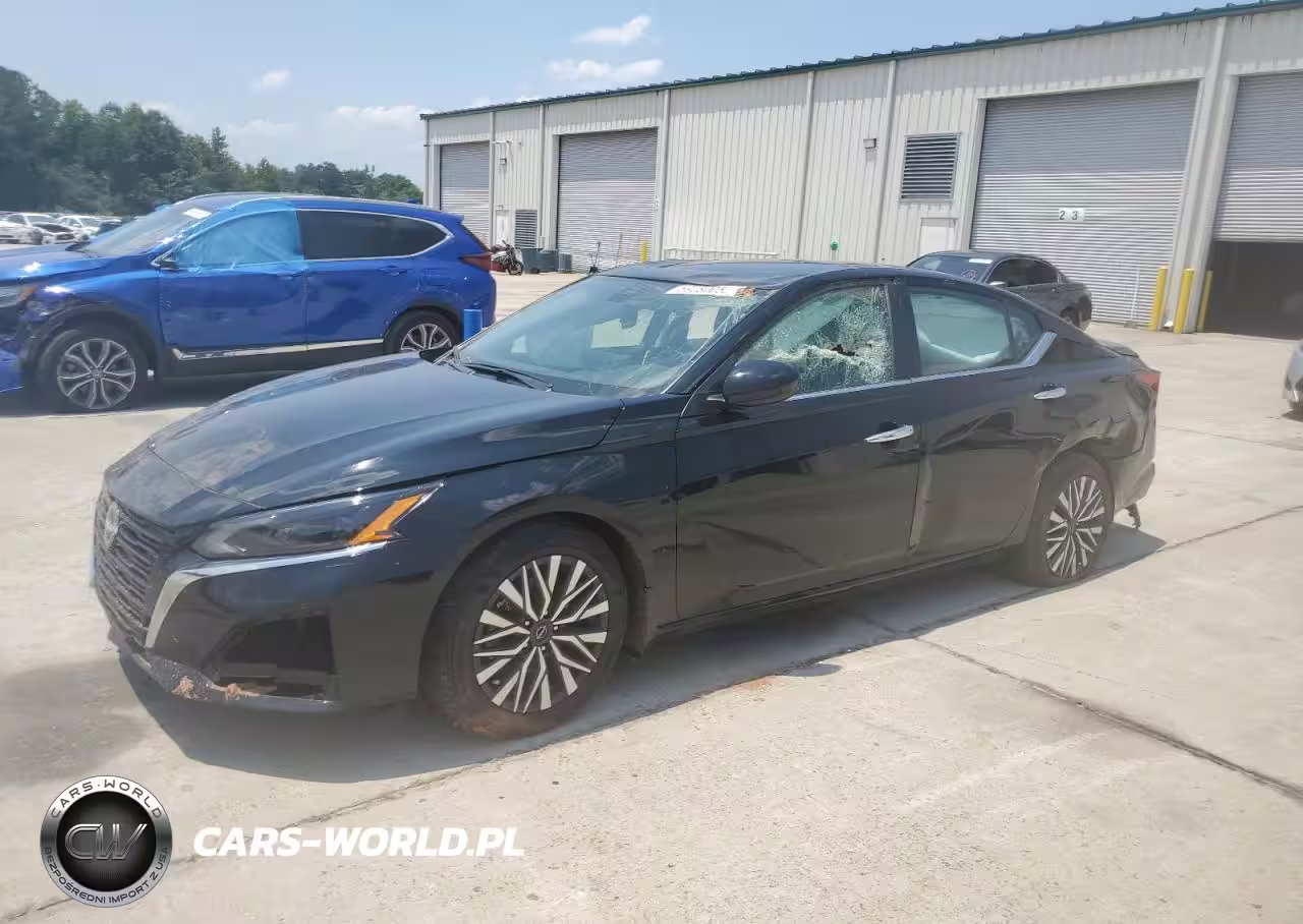 2024 Nissan Altima Sv