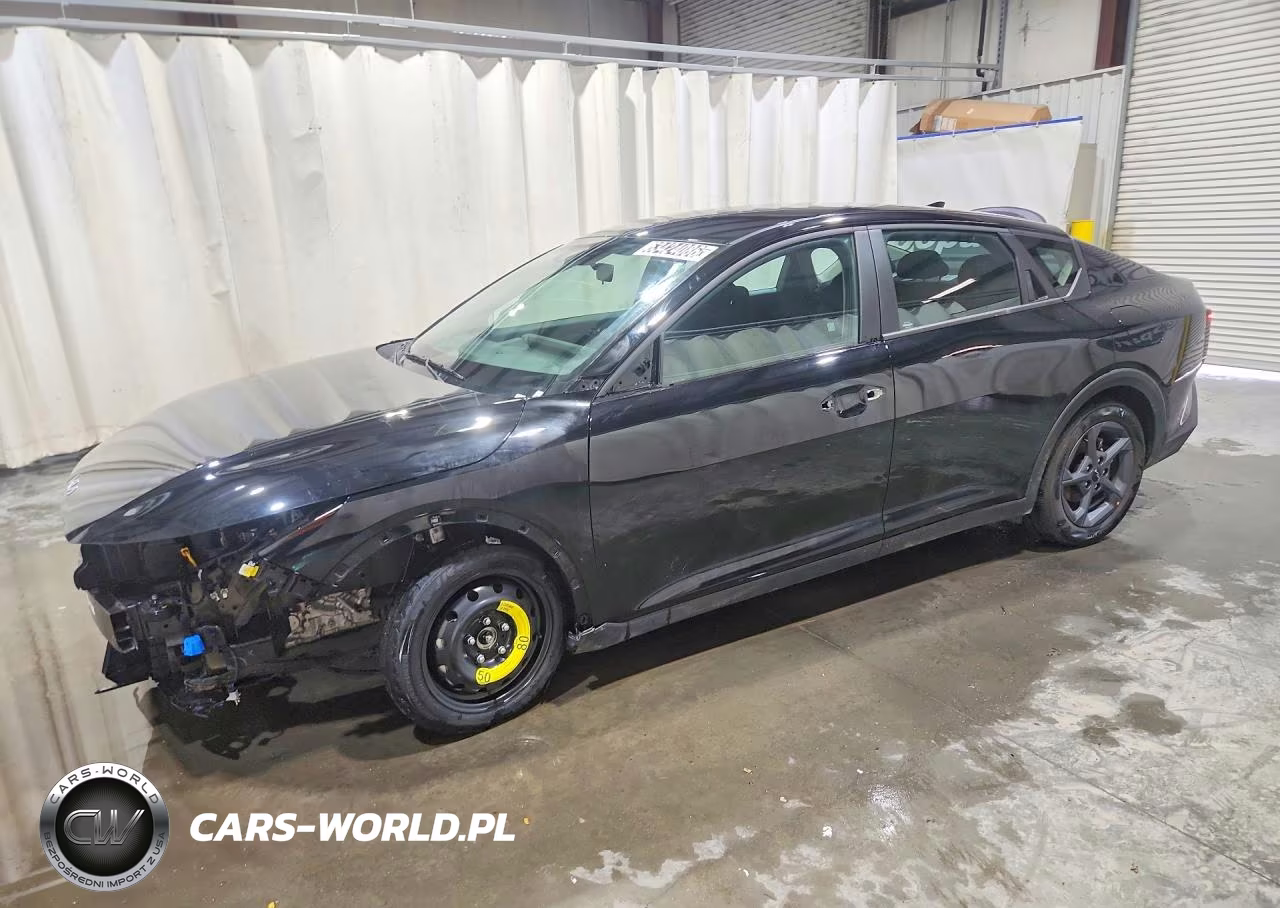 2026 Kia K4 Lxs – zdjęcie 1 z 13