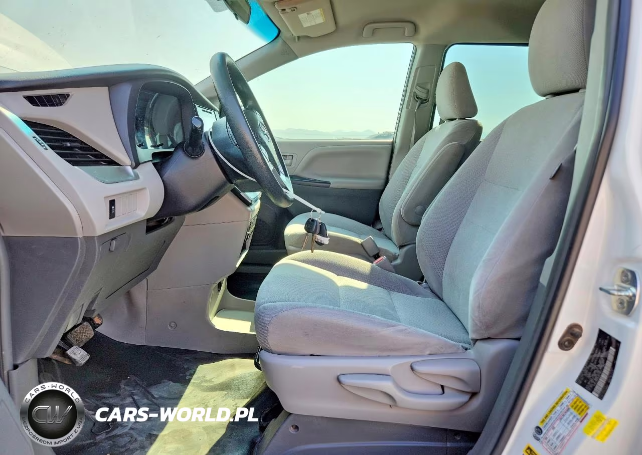 2017 Toyota Sienna L 7-Passenger VIN:5TDZZ3DC8HS875841 - 7