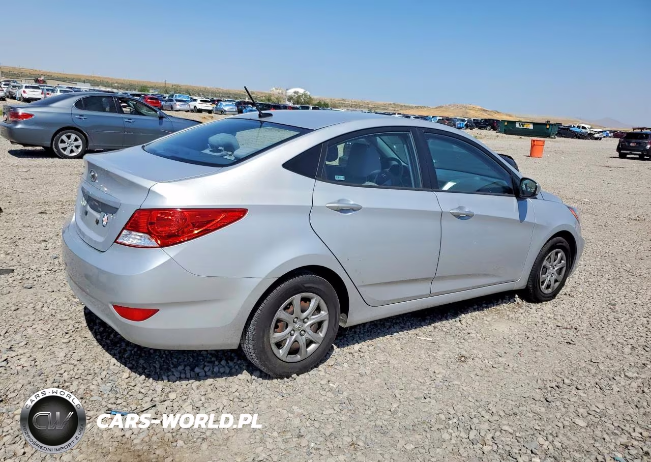 2014 Hyundai Accent Gls VIN:KMHCT4AE8EU688038 - 3