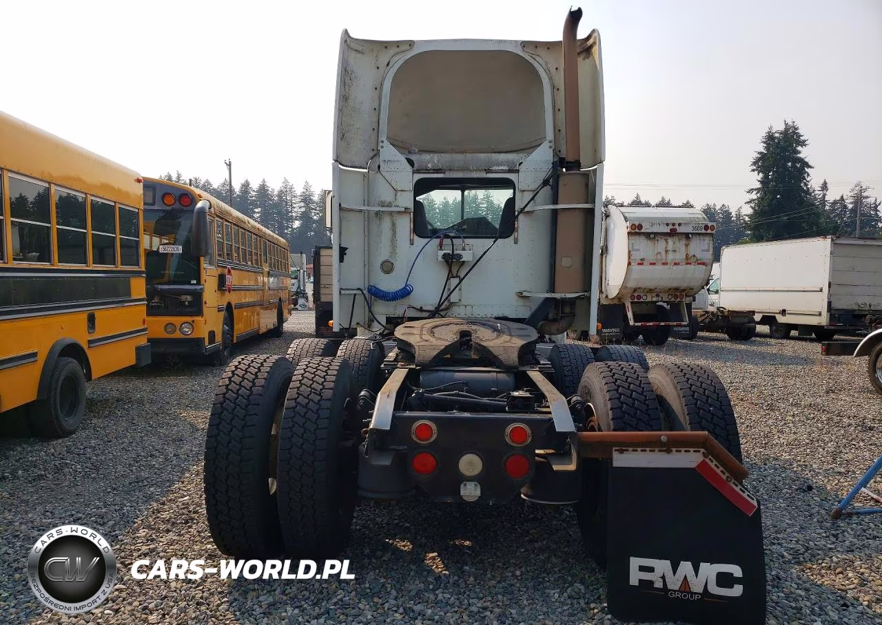 2000 Freightliner Conventional Fld120 VIN:1FUYDDYB5YPB50575 - 6