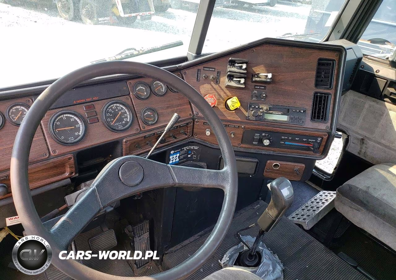 2000 Freightliner Conventional Fld120 VIN:1FUYDDYB5YPB50575 - 8