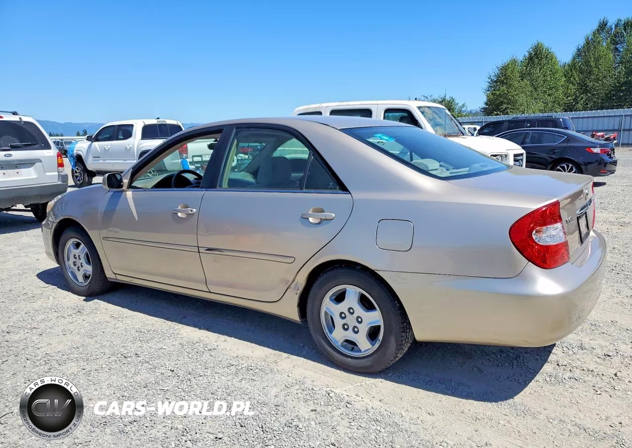 2002 Toyota Camry Le VIN:4T1BE32K42U520915 - 2