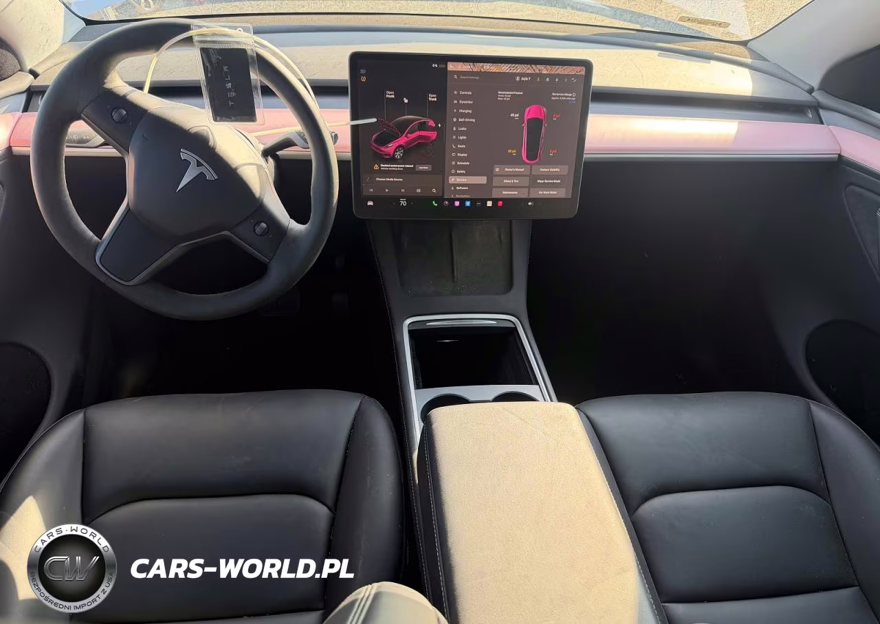 2023 Tesla Model Y VIN:7SAYGDEE7PA147566 - 8