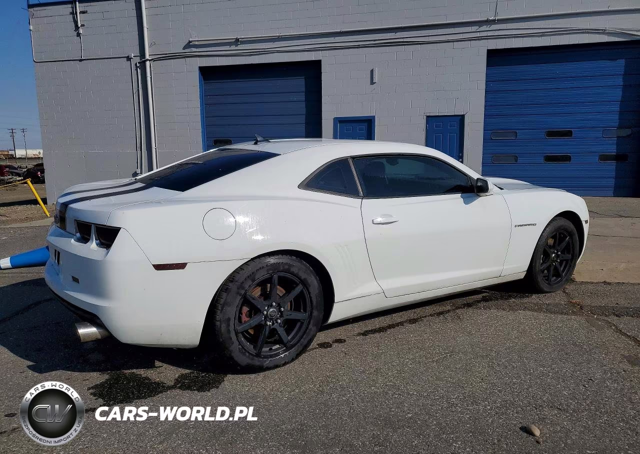 2011 Chevrolet Camaro Ls VIN:2G1FE1ED7B9194413 - 3