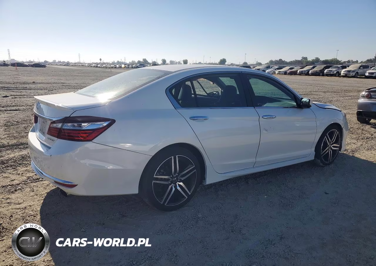 2017 Honda Accord Sport VIN:1HGCR2F59HA189224 - 3
