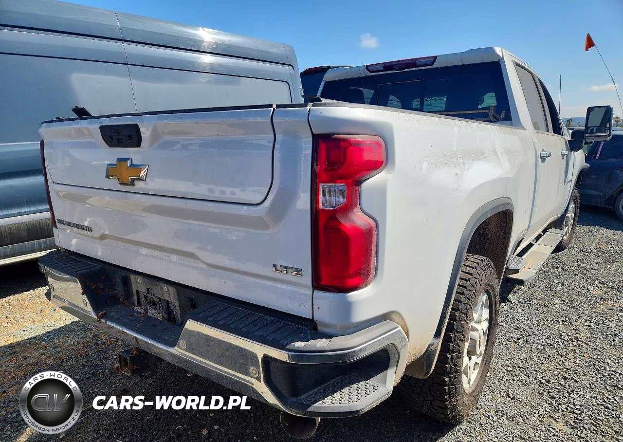 2024 Chevrolet Silverado K3500 Ltz VIN:2GC4YUEY2R1165923 - 3