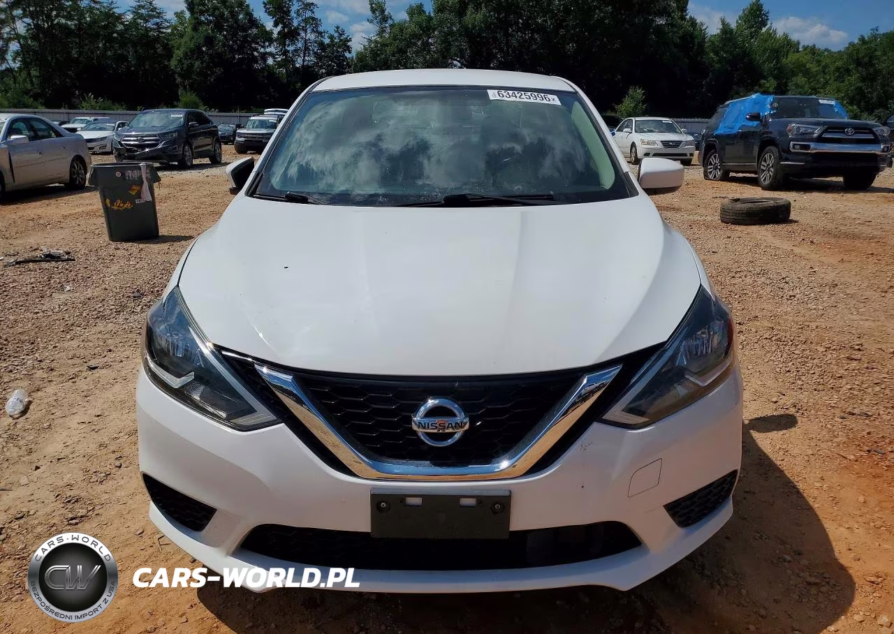 2018 Nissan Sentra S VIN:3N1AB7AP2JY328713 - 5