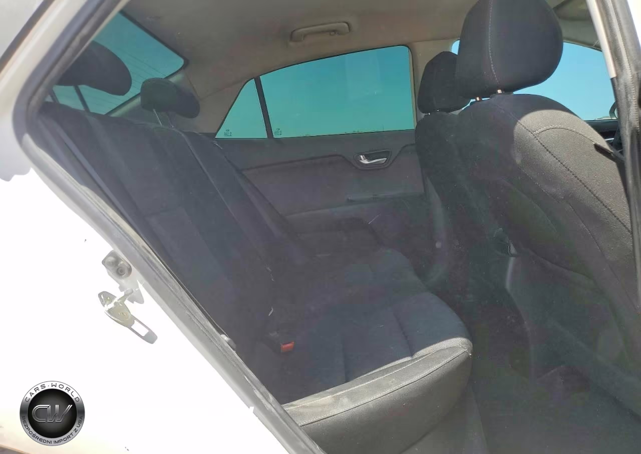 2020 Kia Rio S VIN:3KPA24AD1LE273872 - 10