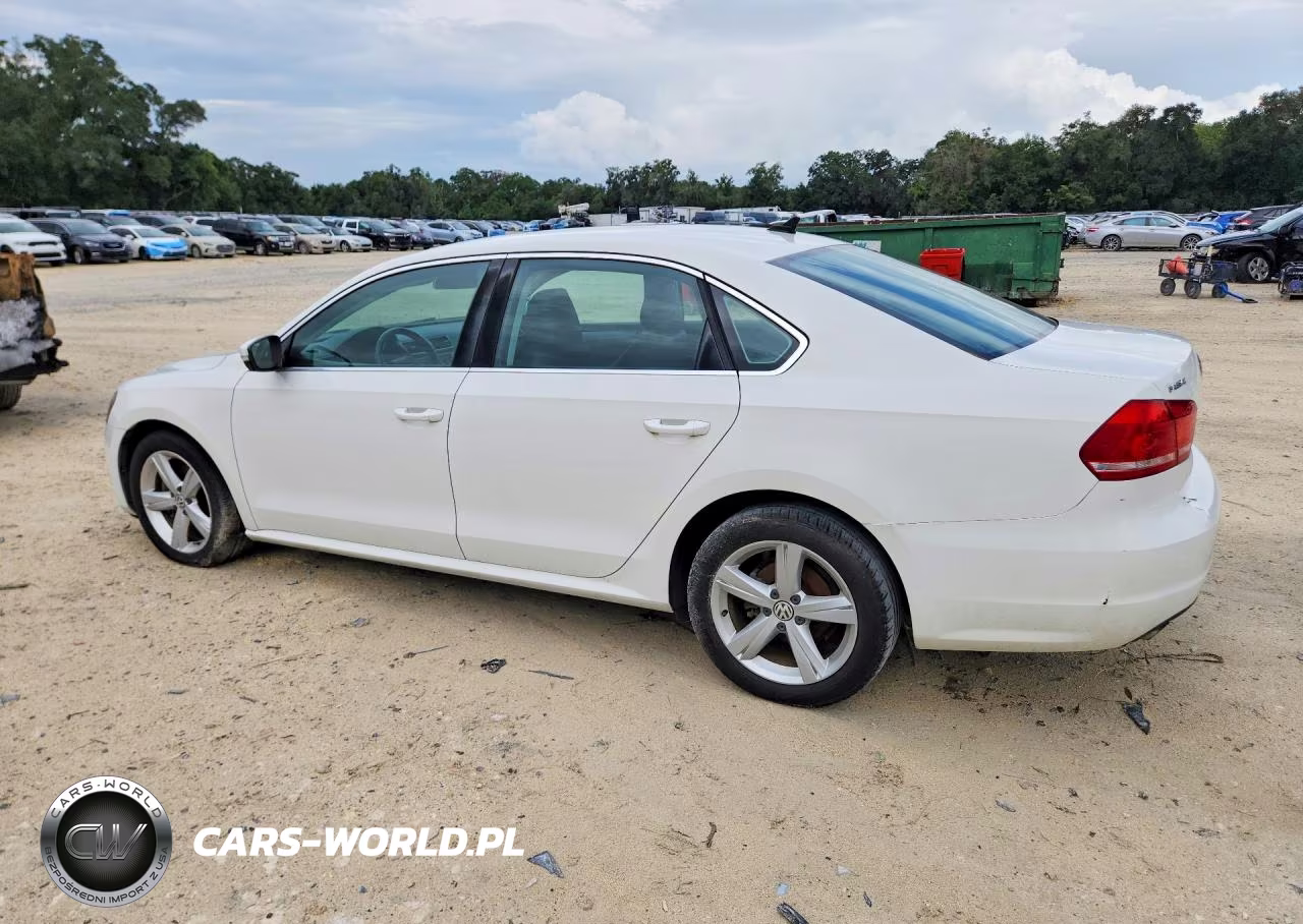 2015 Volkswagen Passat S VIN:1VWAS7A36FC089724 - 2