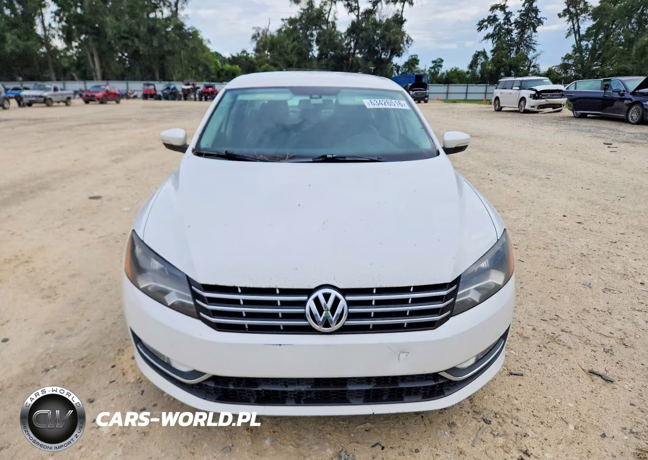 2015 Volkswagen Passat S VIN:1VWAS7A36FC089724 - 5