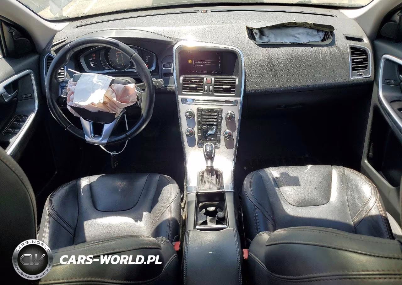 2017 Volvo Xc60 T6 Dynamic VIN:YV449MRR4H2222523 - 8