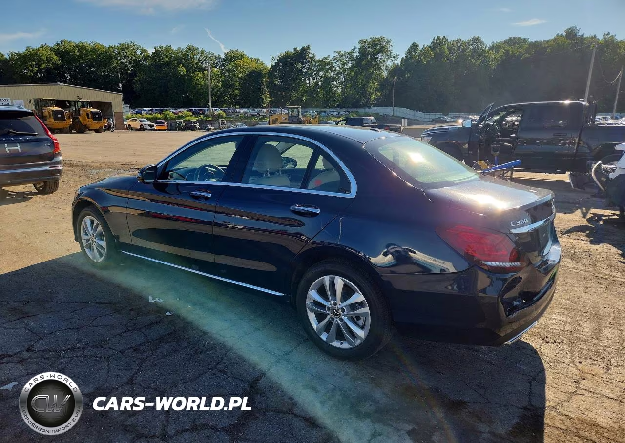2019 Other C300 VIN:55SWF8EB6KU319374 - 2