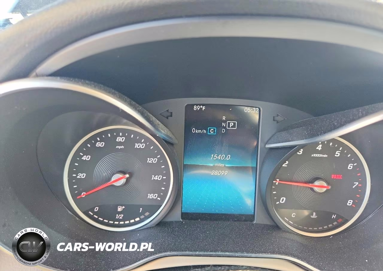 2019 Other C300 VIN:55SWF8EB6KU319374 - 9