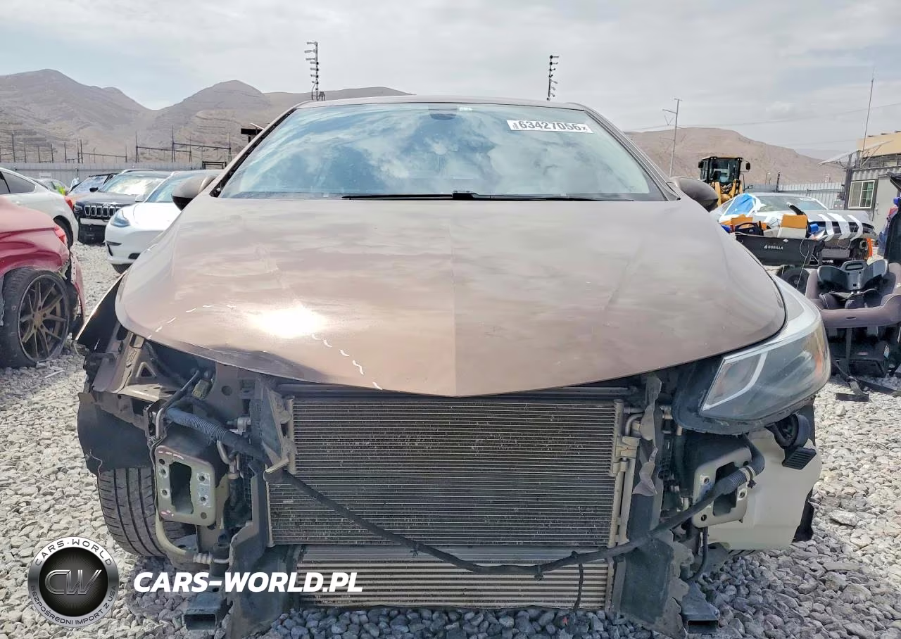 2019 Chevrolet Cruze VIN:3G1BH6SE4KS569810 - 5