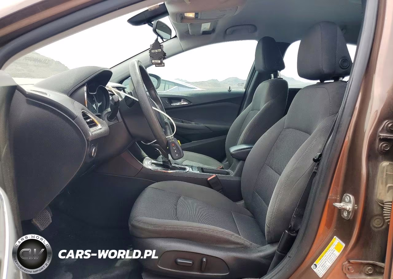 2019 Chevrolet Cruze VIN:3G1BH6SE4KS569810 - 7