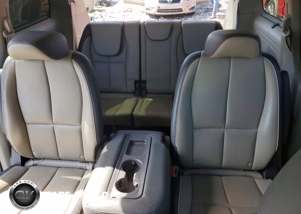 2018 Kia Sedona Lx VIN:KNDMB5C11J6372524 - 10