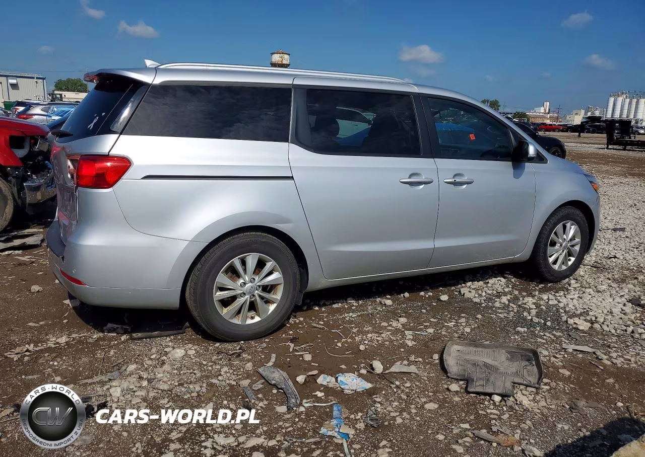 2018 Kia Sedona Lx VIN:KNDMB5C11J6372524 - 3
