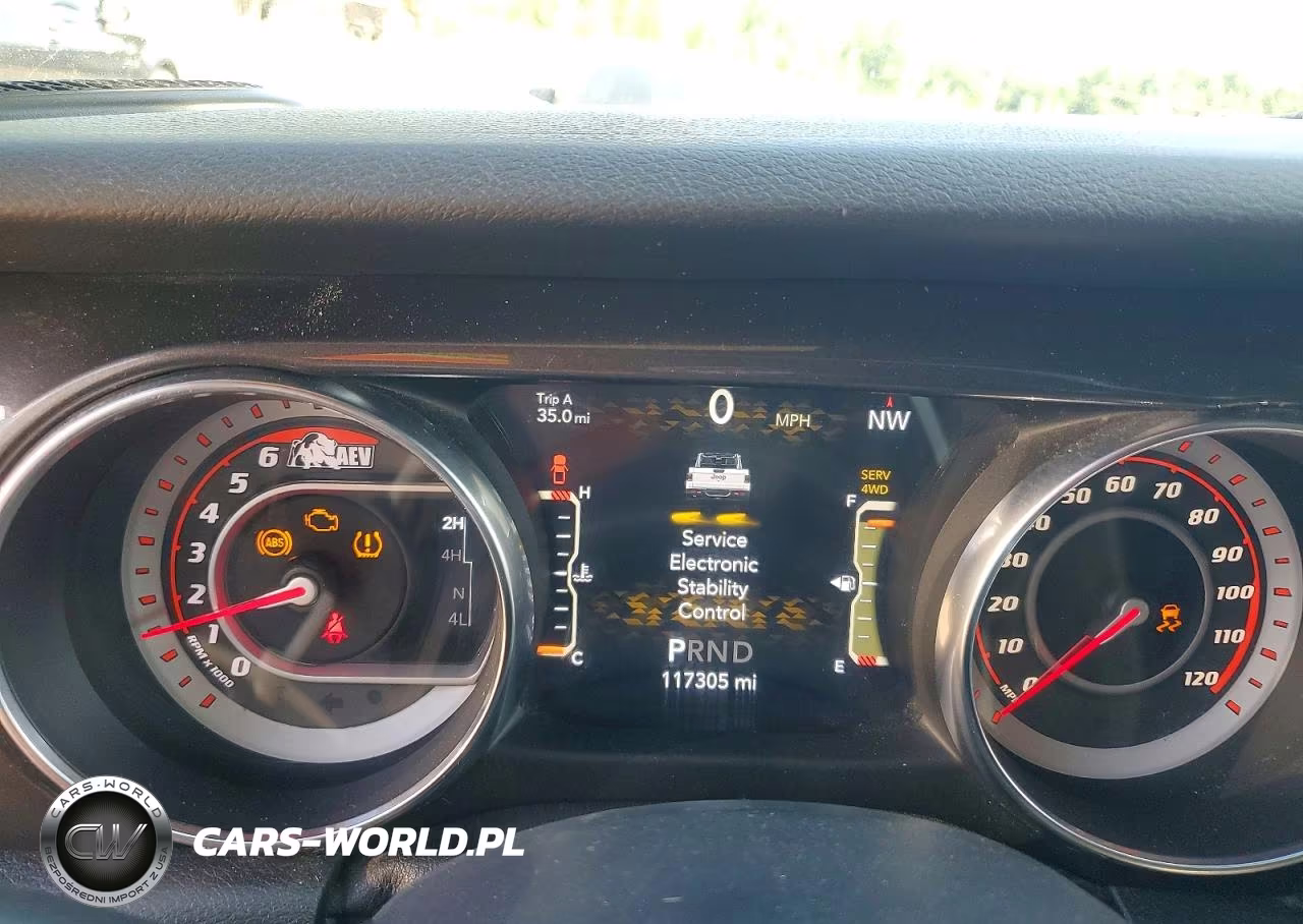 2020 Jeep Gladiator Rubicon VIN:1C6JJTBG9LL183633 - 9