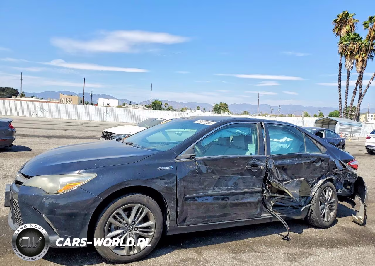 2017 Toyota Camry Hybrid Se