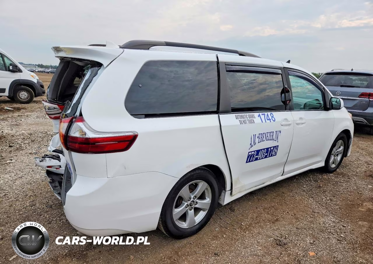2019 Toyota Sienna Le VIN:5TDKZ3DC6KS987286 - 3