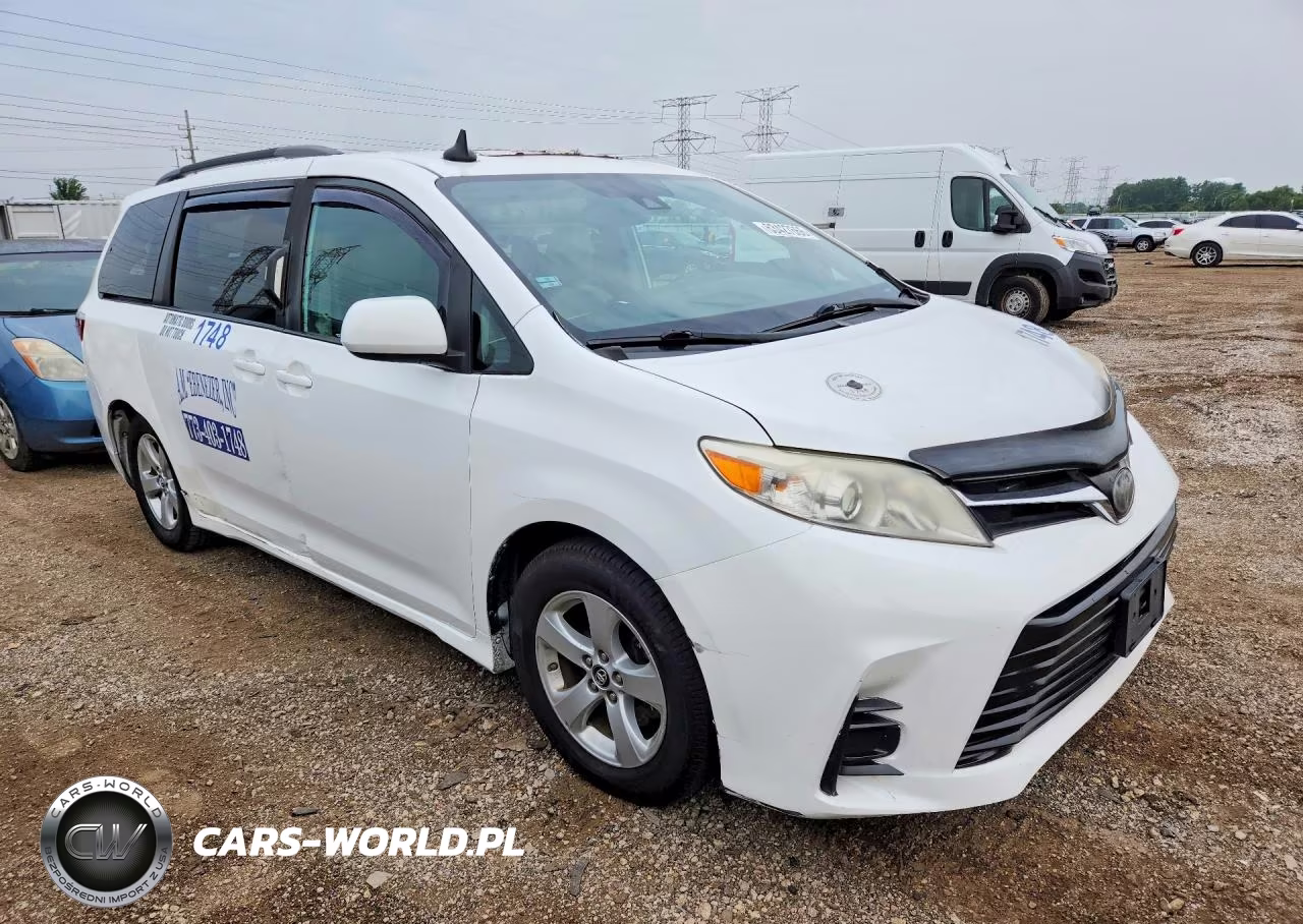 2019 Toyota Sienna Le VIN:5TDKZ3DC6KS987286 - 4