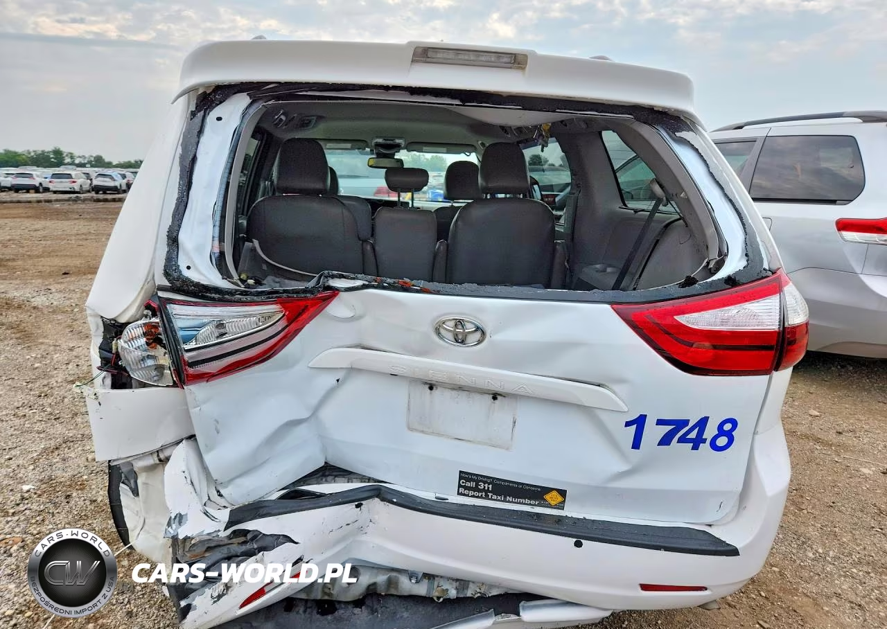 2019 Toyota Sienna Le VIN:5TDKZ3DC6KS987286 - 6