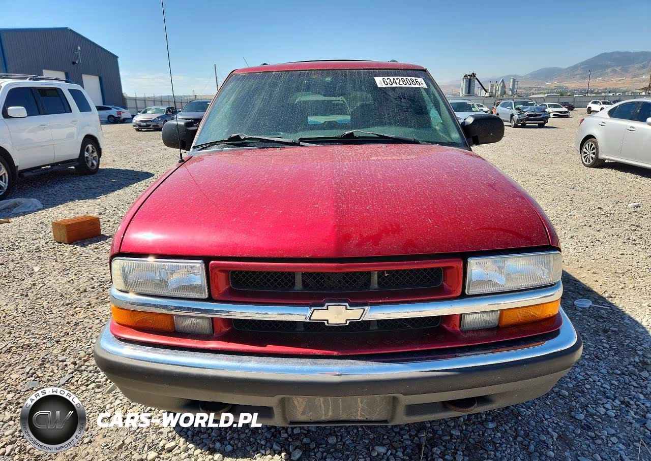2000 Chevrolet Blazer VIN:1GNDT13W7Y2385532 - 5